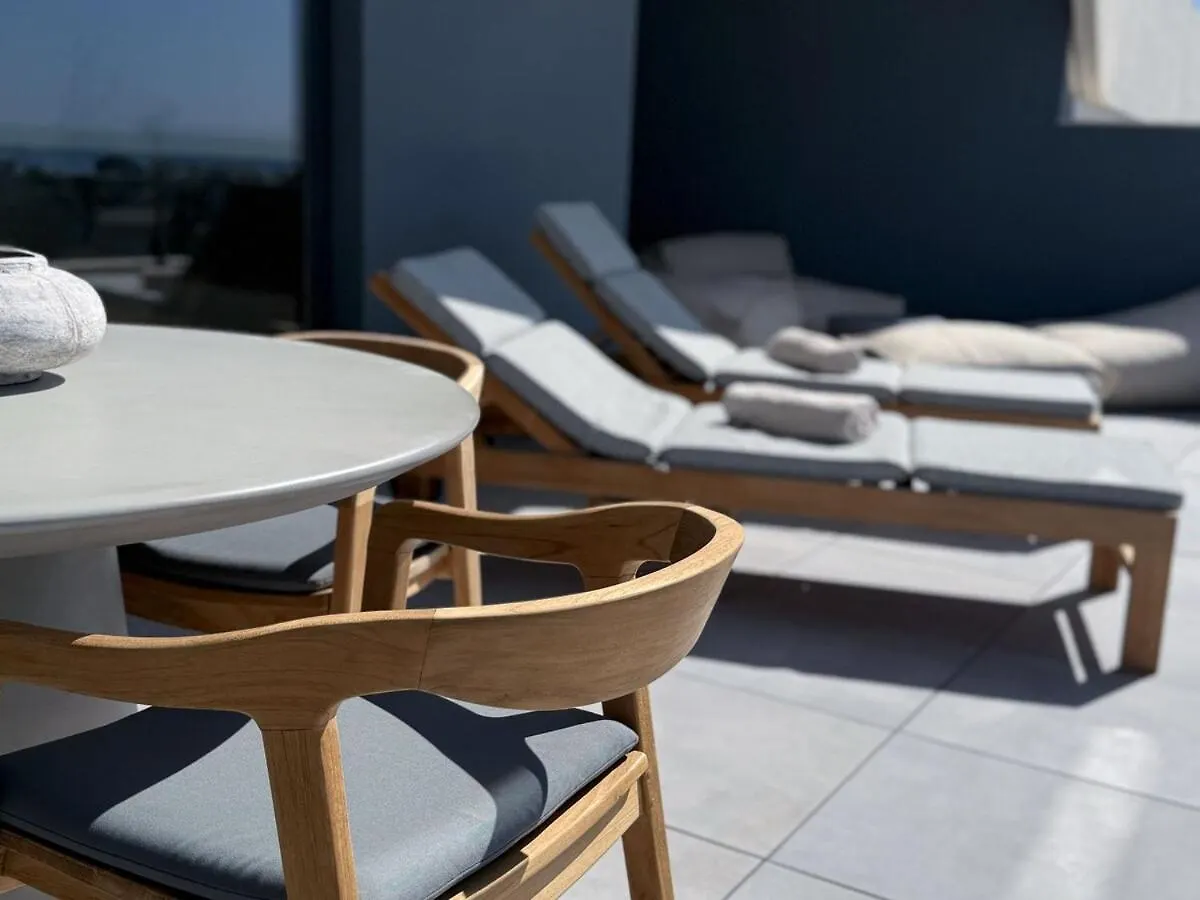 Oasis 325 - 2 Bedroom With Frontal Sea And Mountain View Estepona Apartment