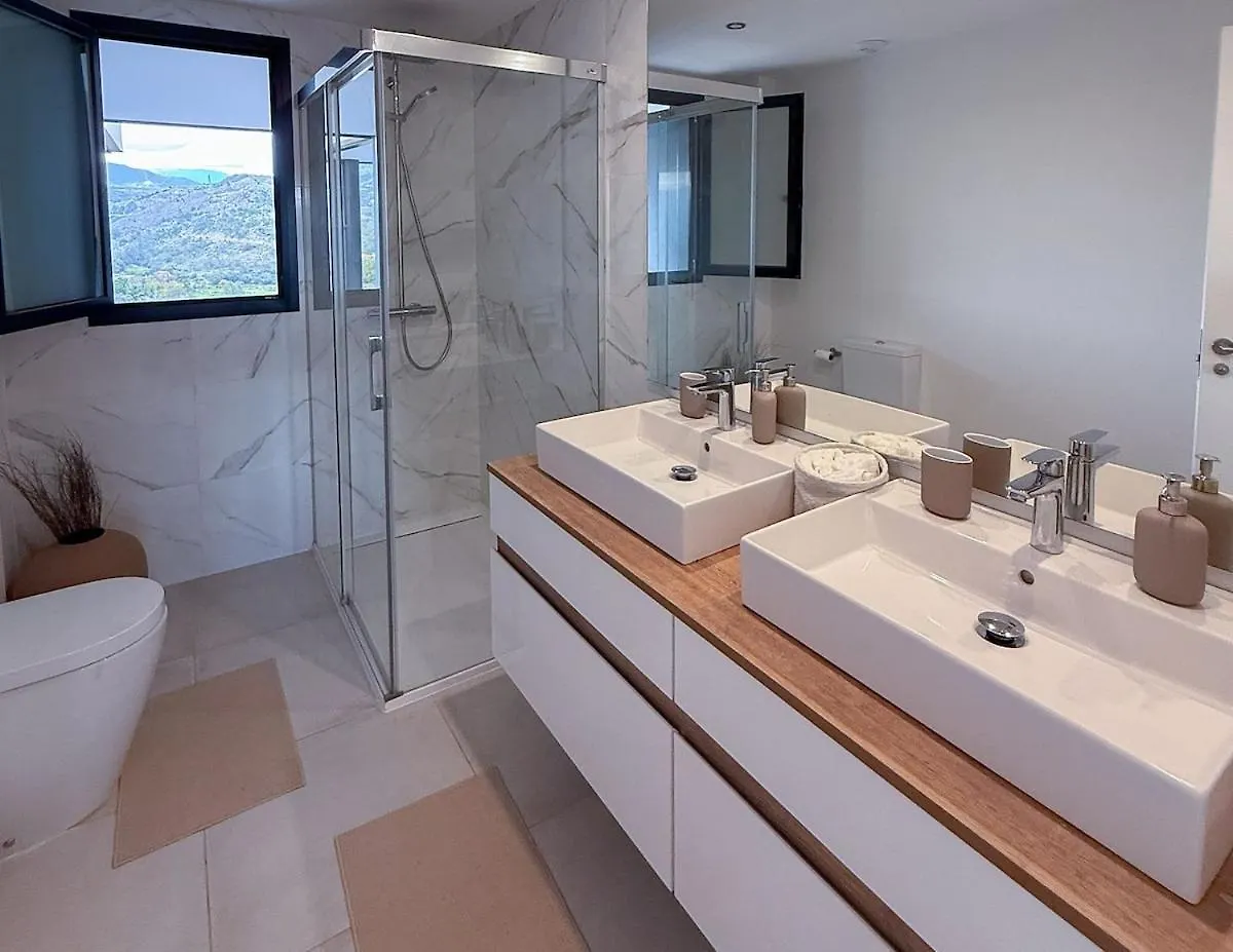 Apartment Oasis 325 - 2 Bedroom With Frontal Sea And Mountain View Estepona Spain