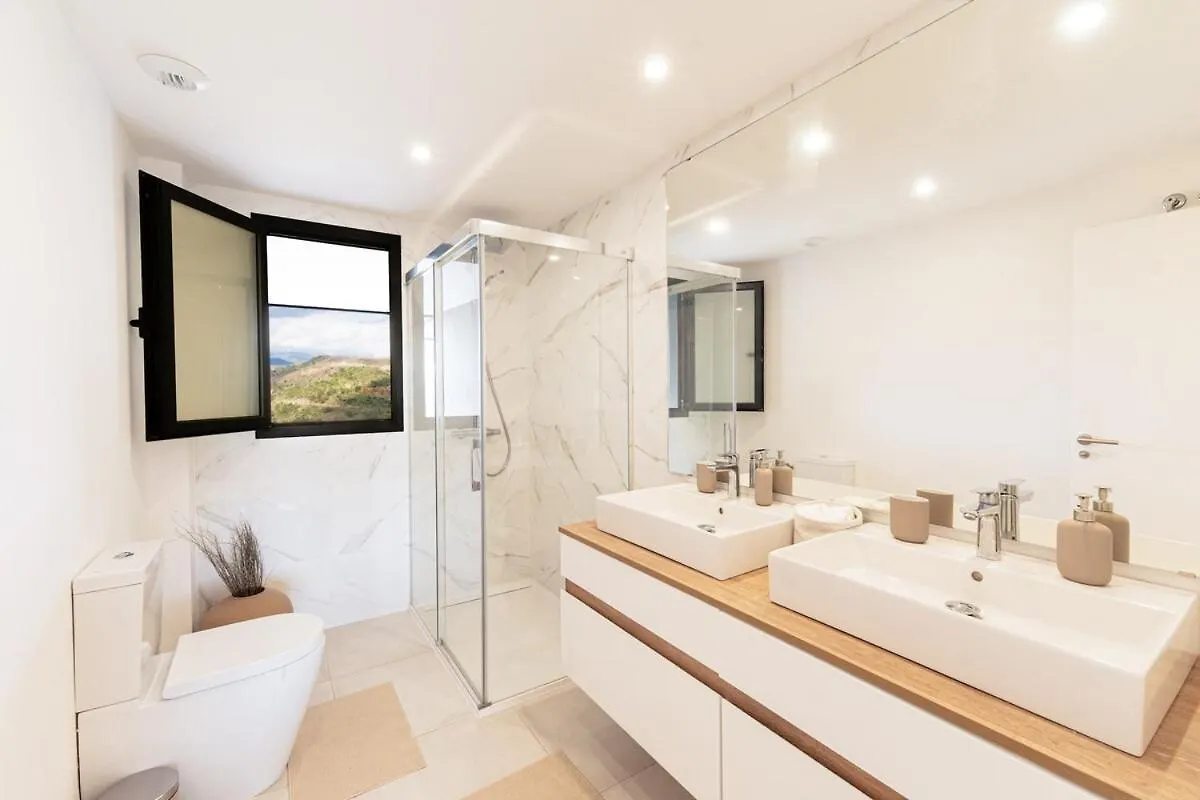 Apartment Oasis 325 - 2 Bedroom With Frontal Sea And Mountain View Estepona