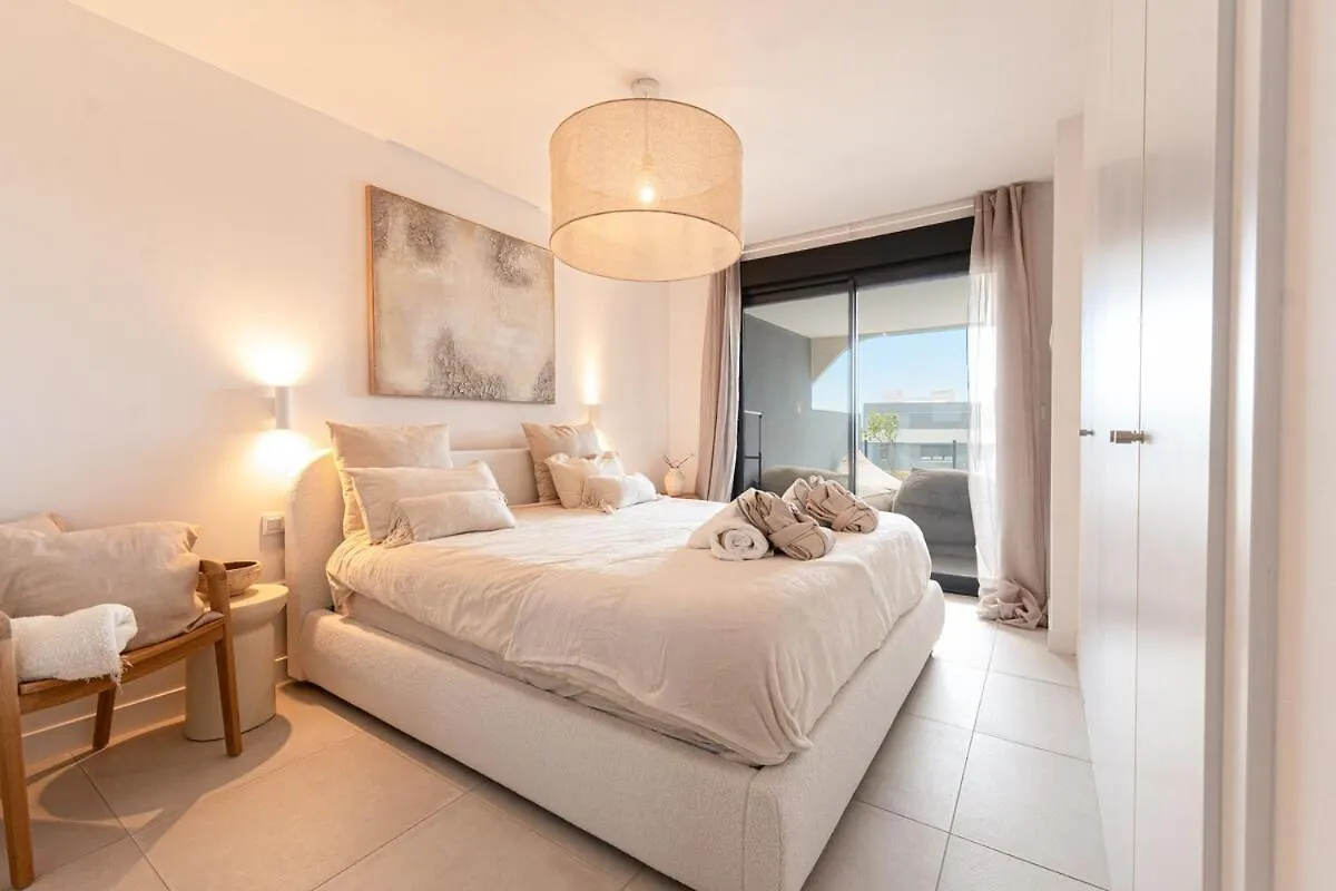 Apartment Oasis 325 - 2 Bedroom With Frontal Sea And Mountain View Estepona