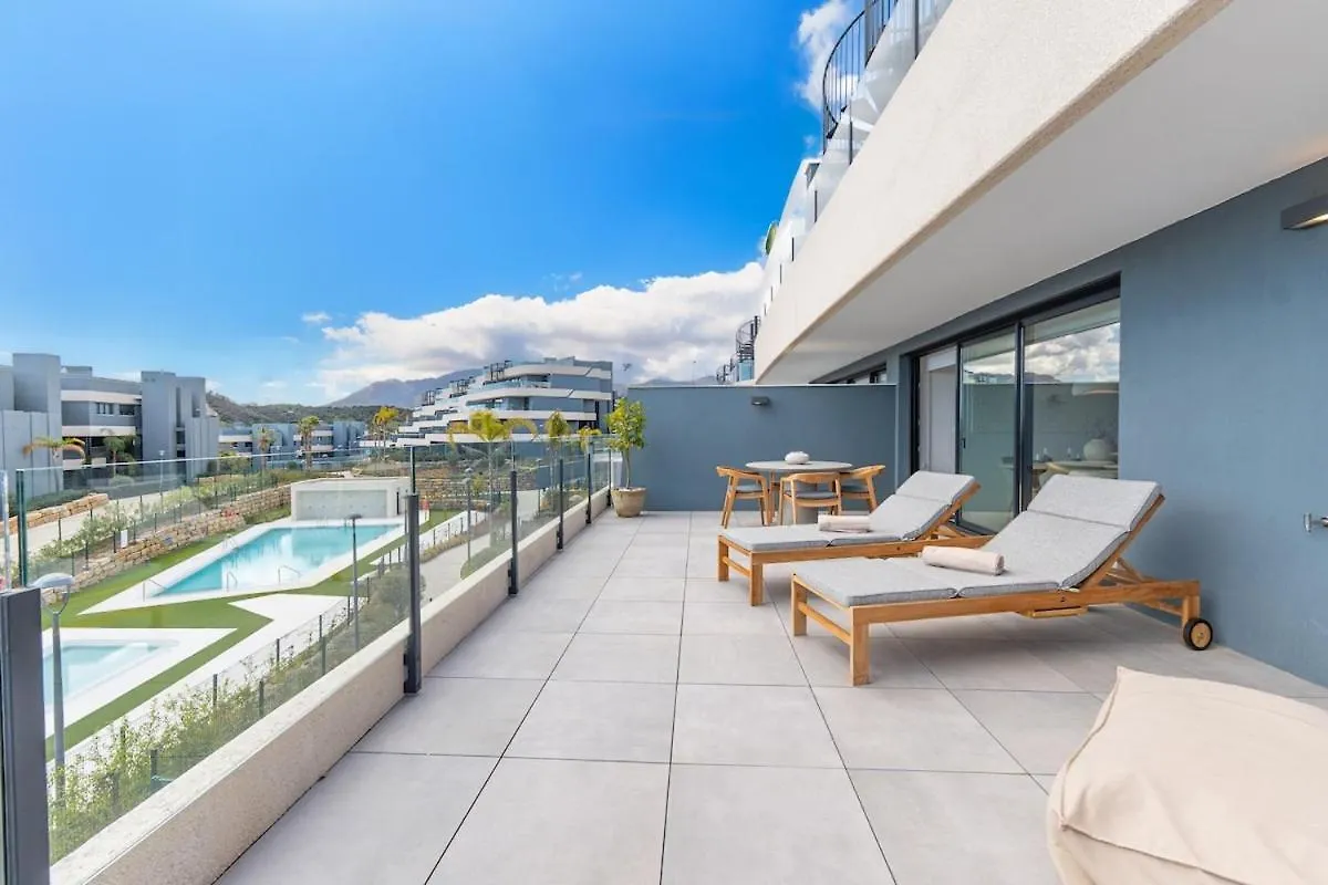 Oasis 325 - 2 Bedroom With Frontal Sea And Mountain View Estepona Spain
