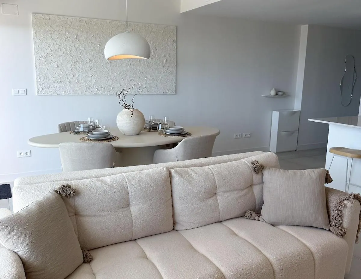 Oasis 325 - 2 Bedroom With Frontal Sea And Mountain View Estepona